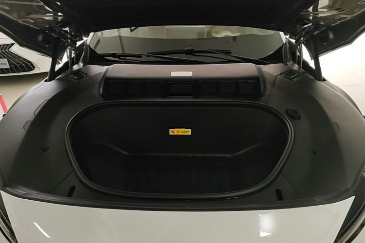Used Xiaomi Auto YU7 2025 Ultra-Long Range Rear-Wheel Drive Version Engine Bay