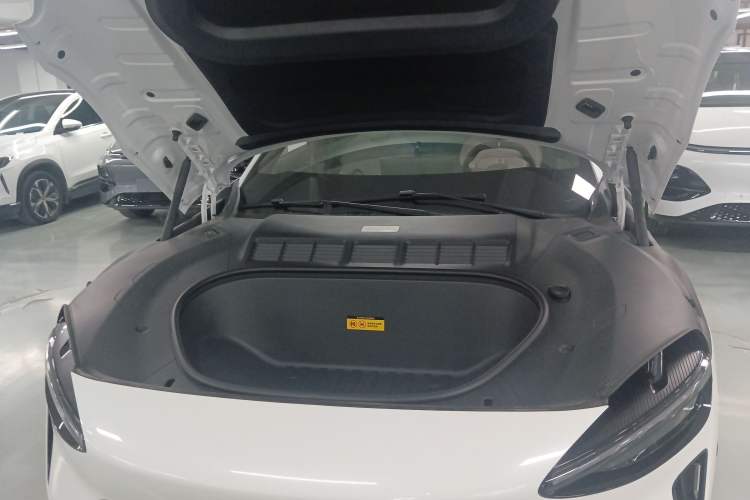 Used Xiaomi Auto YU7 2025 Ultra-Long Range High-Performance All-Wheel-Drive Max Edition Engine Bay