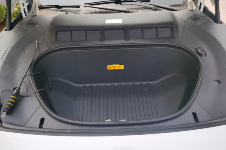 Used Xiaomi Auto YU7 2025 Ultra-Long Range High-Performance All-Wheel-Drive Max Edition Engine Bay