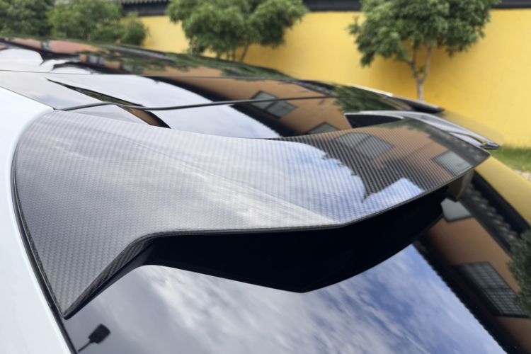 Used Xiaomi Auto YU7 2025 Ultra-Long Range High-Performance All-Wheel-Drive Max Edition Exterior 1