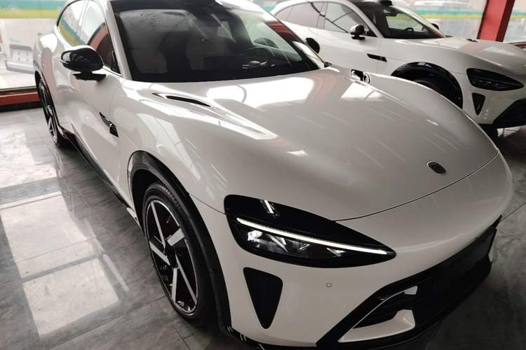 Used Xiaomi Auto YU7 2025 Ultra-Long Range High-Performance All-Wheel-Drive Max Edition Exterior 1