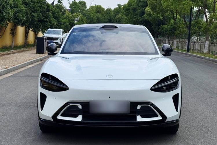Used Xiaomi Auto YU7 2025 Ultra-Long Range High-Performance All-Wheel-Drive Max Edition Exterior 2