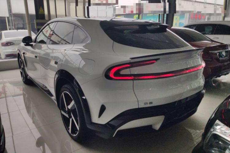 Used Xiaomi Auto YU7 2025 Ultra-Long Range High-Performance All-Wheel-Drive Max Edition Exterior 2