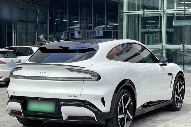 Used Xiaomi Auto YU7 2025 Ultra-Long Range High-Performance All-Wheel-Drive Max Edition Exterior 3