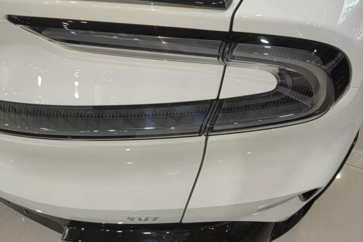 Used Xiaomi Auto YU7 2025 Ultra-Long Range Rear-Wheel Drive Version Exterior 3