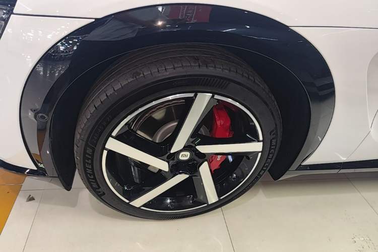 Used Xiaomi Auto YU7 2025 Ultra-Long Range All-Wheel Drive Pro Version Exterior 4