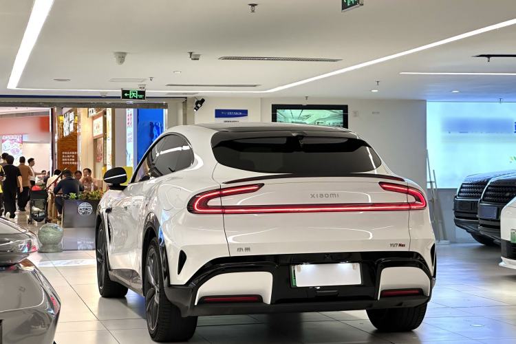 Used Xiaomi Auto YU7 2025 Ultra-Long Range High-Performance All-Wheel-Drive Max Edition Exterior 4