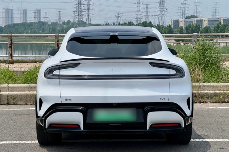 Used Xiaomi Auto YU7 2025 Ultra-Long Range All-Wheel Drive Pro Version Exterior 4
