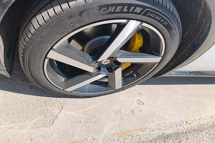 Used Xiaomi Auto YU7 2025 Ultra-Long Range Rear-Wheel Drive Version Exterior 4