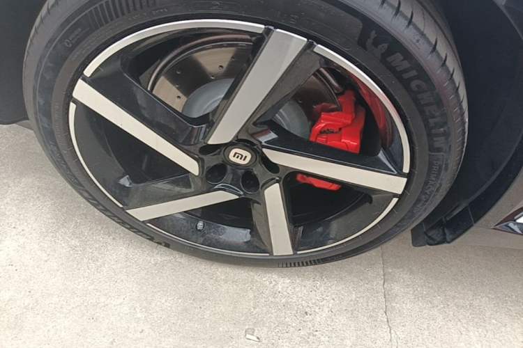 Used Xiaomi Auto YU7 2025 Ultra-Long Range High-Performance All-Wheel-Drive Max Edition Exterior 5