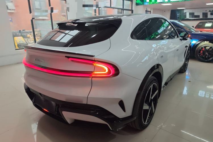 Used Xiaomi Auto YU7 2025 Ultra-Long Range High-Performance All-Wheel-Drive Max Edition Exterior 5