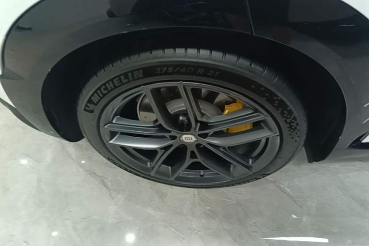 Used Xiaomi Auto YU7 2025 Ultra-Long Range High-Performance All-Wheel-Drive Max Edition Exterior 5