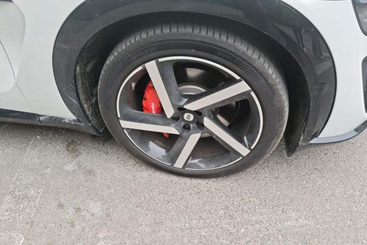 Used Xiaomi Auto YU7 2025 Ultra-Long Range High-Performance All-Wheel-Drive Max Edition Exterior 7