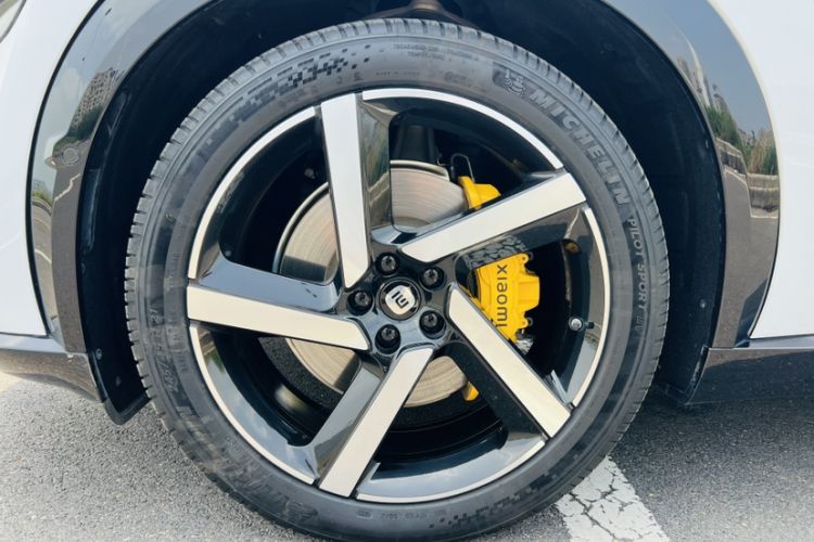 Used Xiaomi Auto YU7 2025 Ultra-Long Range All-Wheel Drive Pro Version Exterior 7