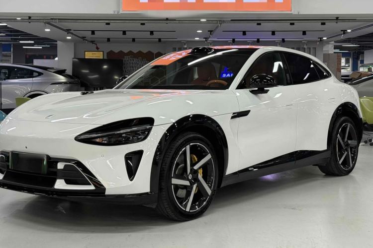 Used Xiaomi Auto YU7 2025 Ultra-Long Range High-Performance All-Wheel-Drive Max Edition Exterior 9