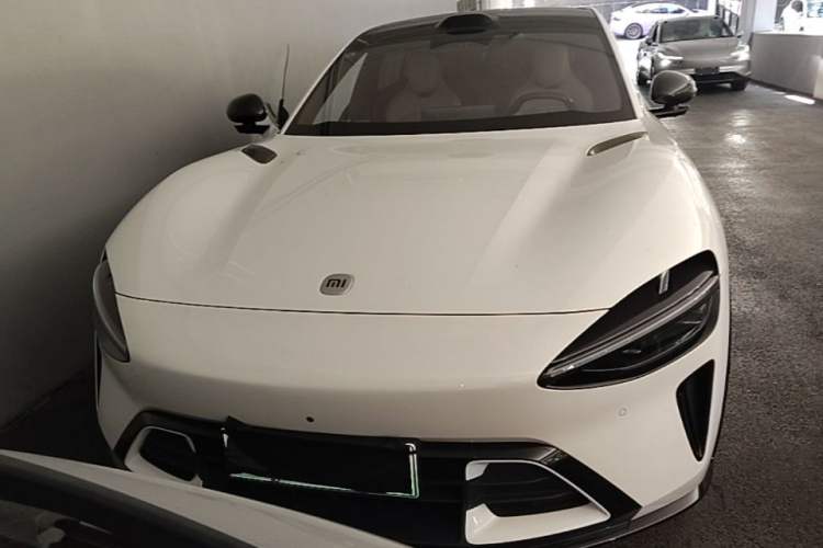 Used Xiaomi Auto YU7 2025 Ultra-Long Range High-Performance All-Wheel-Drive Max Edition Front