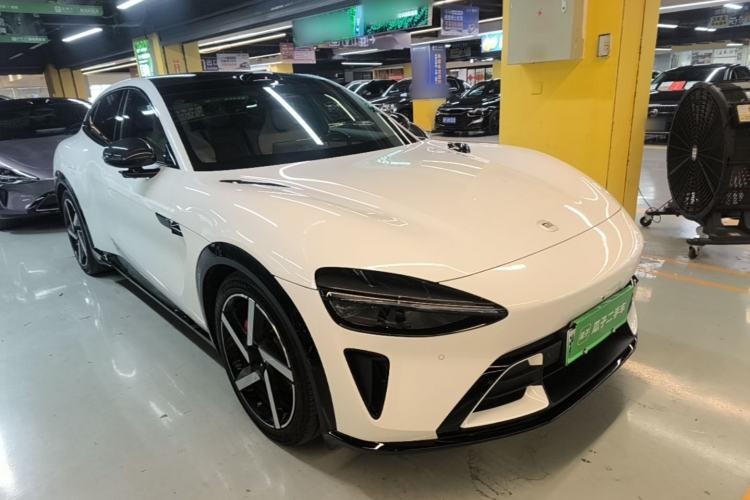 Used Xiaomi Auto YU7 2025 Ultra-Long Range High-Performance All-Wheel-Drive Max Edition Front Right 45 Deg