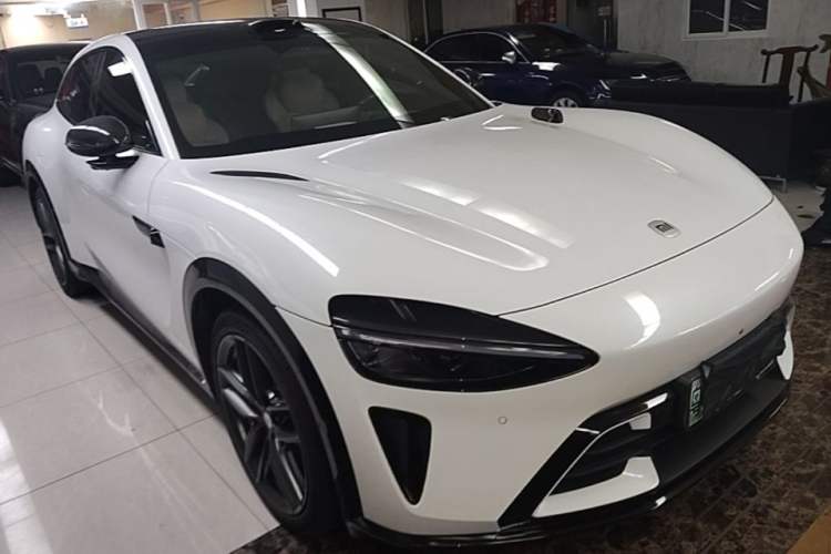 Used Xiaomi Auto YU7 2025 Ultra-Long Range High-Performance All-Wheel-Drive Max Edition Front Right 45 Deg