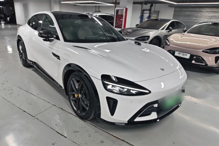 Used Xiaomi Auto YU7 2025 Ultra-Long Range High-Performance All-Wheel-Drive Max Edition Front Right 45 Deg