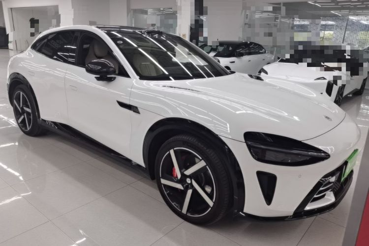 Used Xiaomi Auto YU7 2025 Ultra-Long Range High-Performance All-Wheel-Drive Max Edition Front Right 45 Deg
