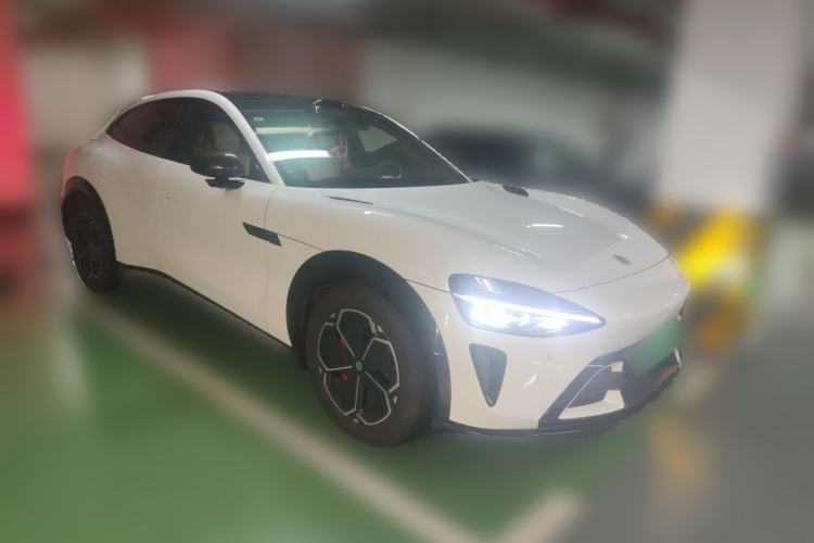 Used Xiaomi Auto YU7 2025 Ultra-Long Range High-Performance All-Wheel-Drive Max Edition Front Right 45 Deg