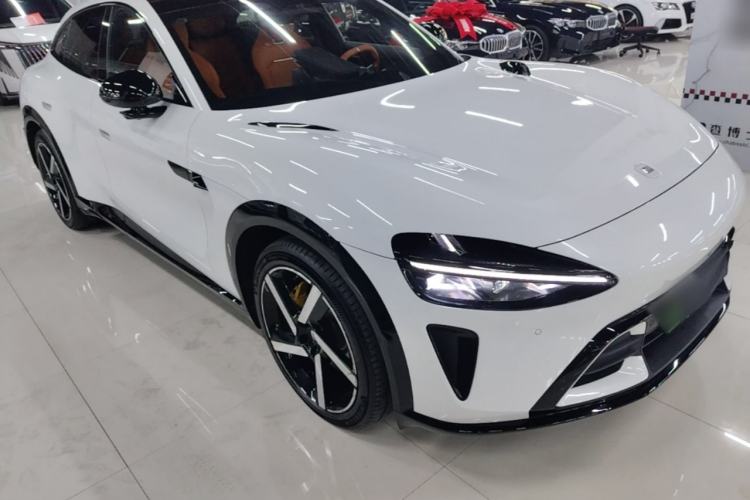 Used Xiaomi Auto YU7 2025 Ultra-Long Range High-Performance All-Wheel-Drive Max Edition Front Right 45 Deg
