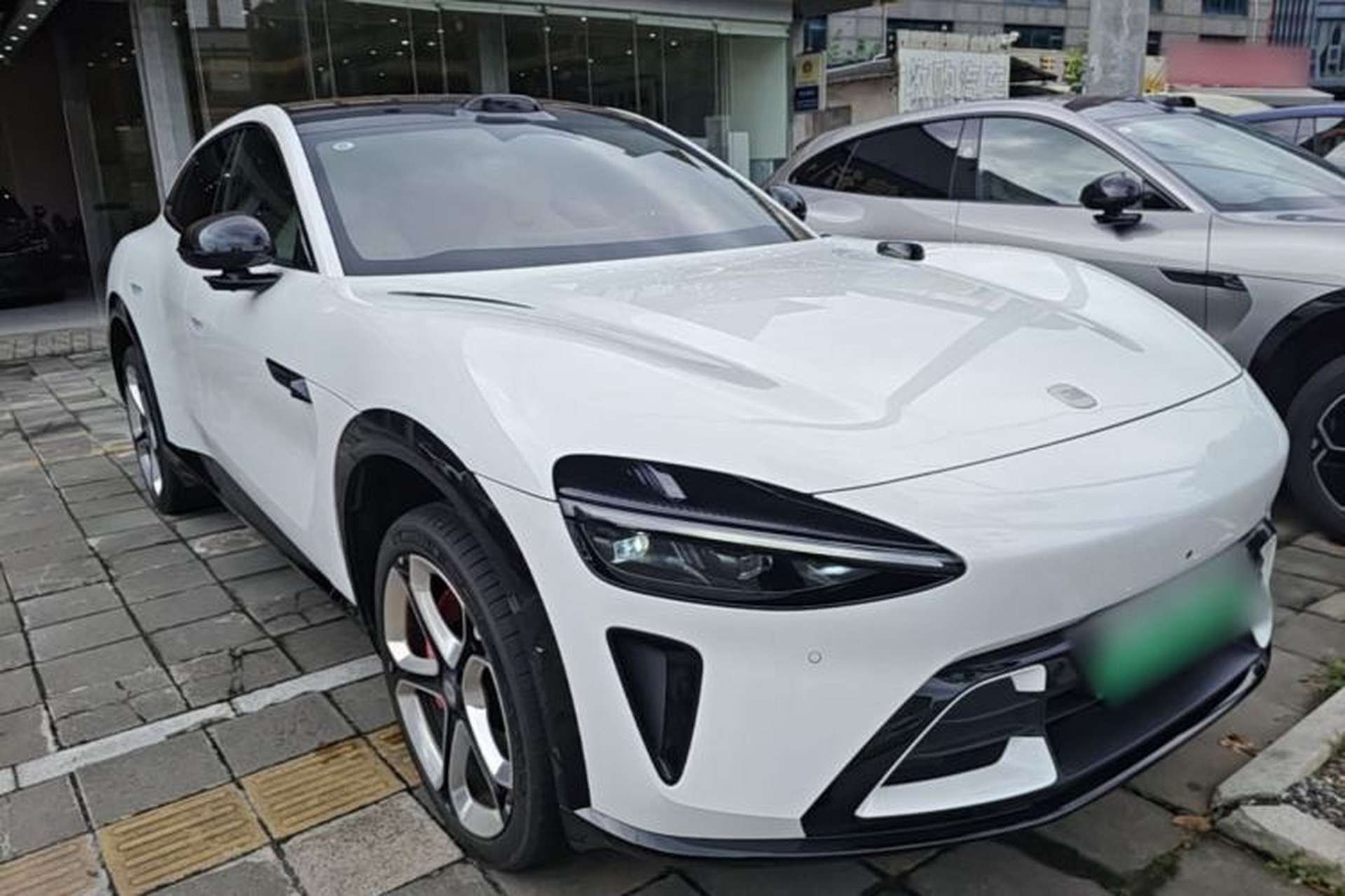 Used Xiaomi Auto YU7 2025 Ultra-Long Range High-Performance All-Wheel-Drive Max Edition Front Right 45 Deg