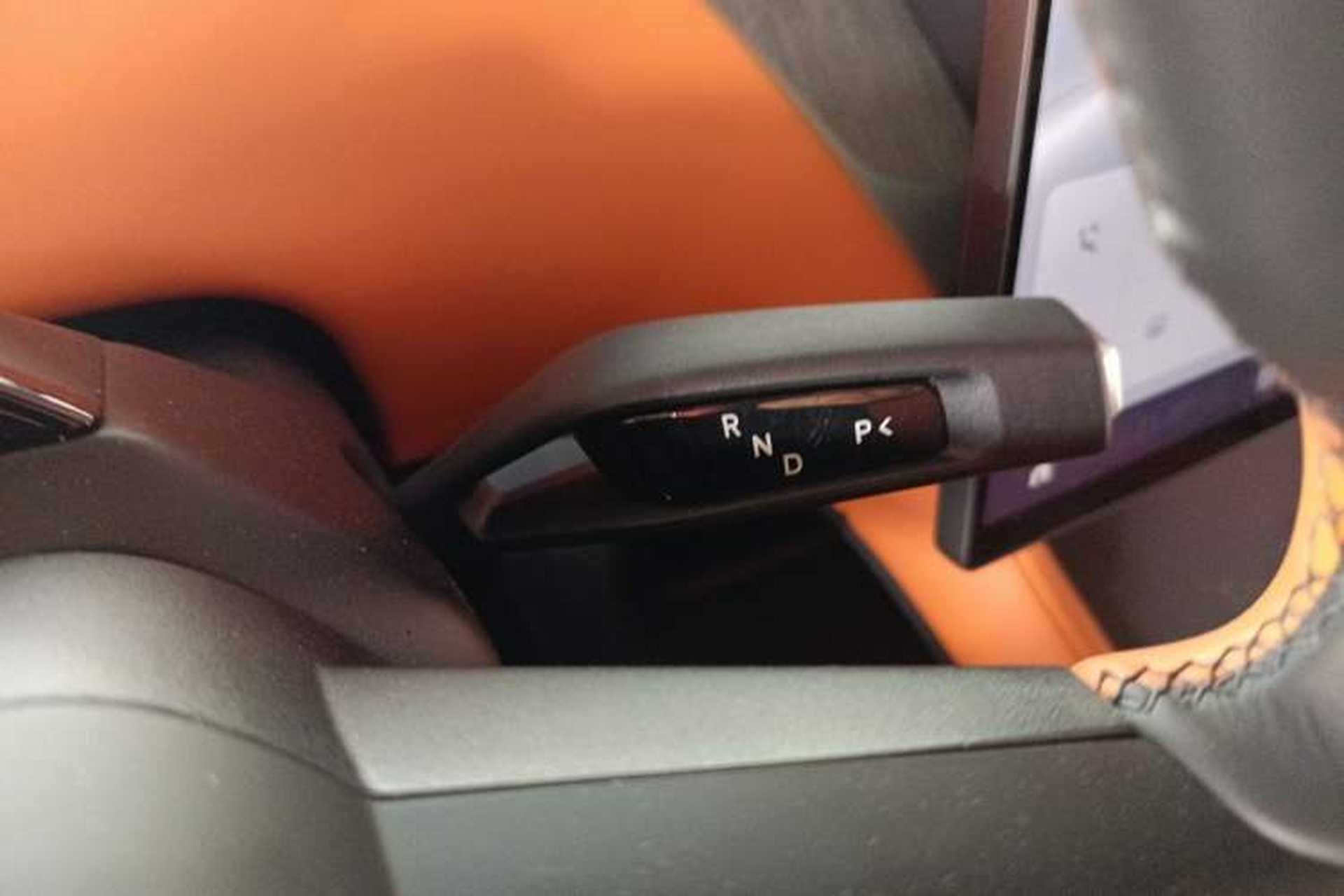 Used Xiaomi Auto YU7 2025 Ultra-Long Range High-Performance All-Wheel-Drive Max Edition Gear Lever