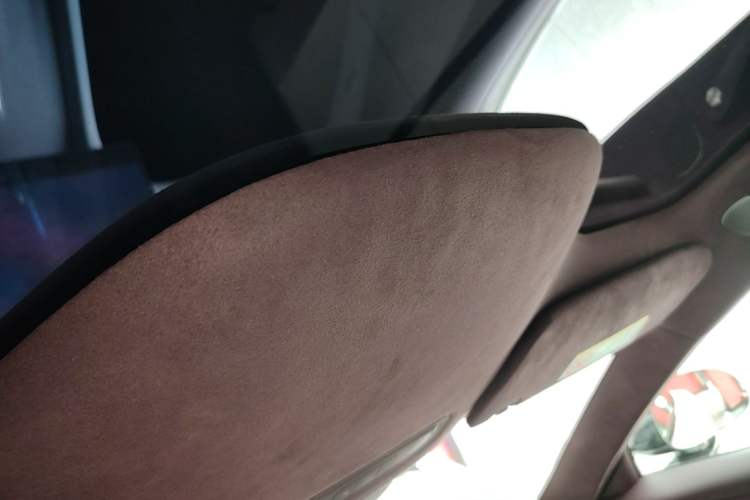 Used Xiaomi Auto YU7 2025 Ultra-Long Range High-Performance All-Wheel-Drive Max Edition Headliner