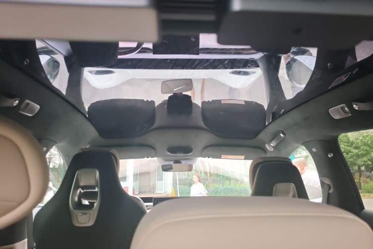 Used Xiaomi Auto YU7 2025 Ultra-Long Range High-Performance All-Wheel-Drive Max Edition Headliner