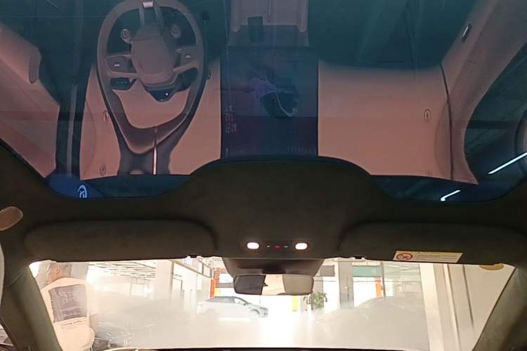Used Xiaomi Auto YU7 2025 Ultra-Long Range High-Performance All-Wheel-Drive Max Edition Headliner
