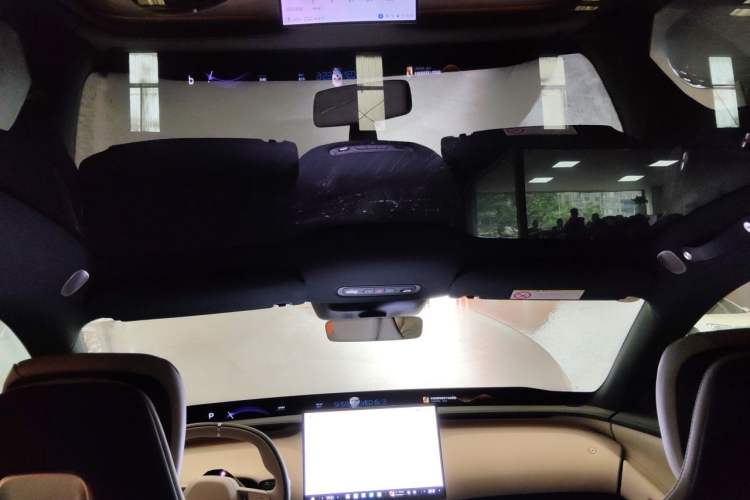 Used Xiaomi Auto YU7 2025 Ultra-Long Range All-Wheel Drive Pro Version Headliner