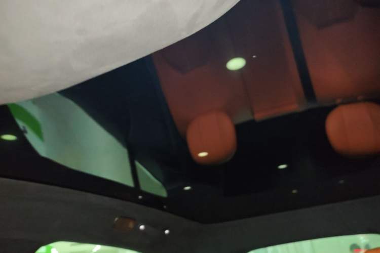 Used Xiaomi Auto YU7 2025 Ultra-Long Range High-Performance All-Wheel-Drive Max Edition Headliner