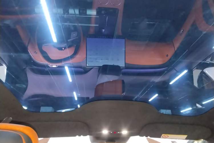 Used Xiaomi Auto YU7 2025 Ultra-Long Range High-Performance All-Wheel-Drive Max Edition Headliner