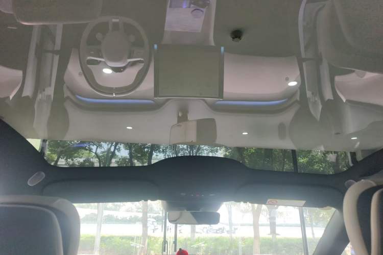 Used Xiaomi Auto YU7 2025 Ultra-Long Range All-Wheel Drive Pro Version Headliner