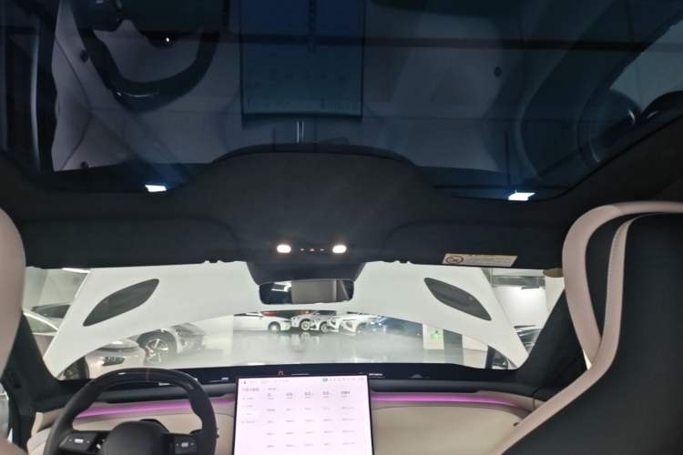 Used Xiaomi Auto YU7 2025 Ultra-Long Range High-Performance All-Wheel-Drive Max Edition Headliner