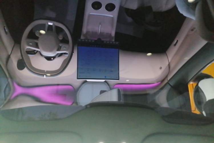 Used Xiaomi Auto YU7 2025 Ultra-Long Range High-Performance All-Wheel-Drive Max Edition Headliner