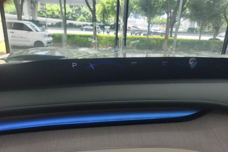 Used Xiaomi Auto YU7 2025 Ultra-Long Range All-Wheel Drive Pro Version Instrument Cluster