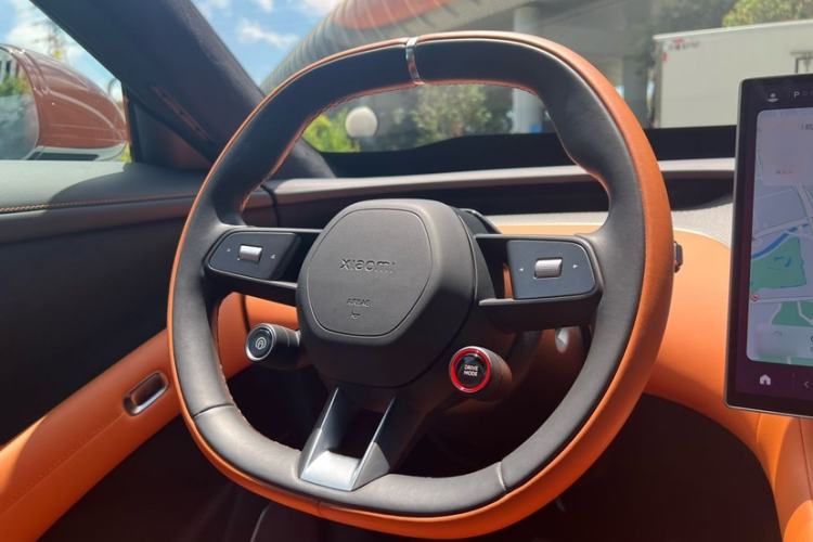 Used Xiaomi Auto YU7 2025 Ultra-Long Range High-Performance All-Wheel-Drive Max Edition Interior 1