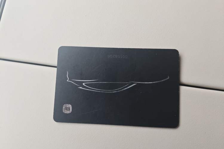 Used Xiaomi Auto YU7 2025 Ultra-Long Range High-Performance All-Wheel-Drive Max Edition Interior 1