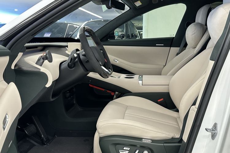 Used Xiaomi Auto YU7 2025 Ultra-Long Range High-Performance All-Wheel-Drive Max Edition Interior 10