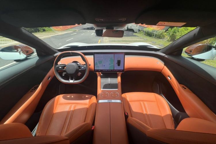 Used Xiaomi Auto YU7 2025 Ultra-Long Range High-Performance All-Wheel-Drive Max Edition Interior 3