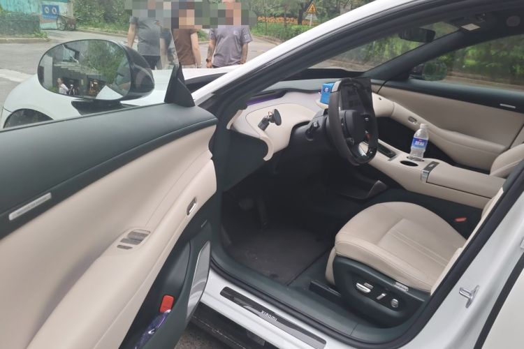 Used Xiaomi Auto YU7 2025 Ultra-Long Range High-Performance All-Wheel-Drive Max Edition Interior 3
