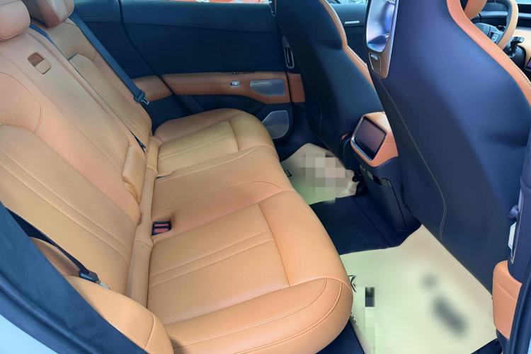 Used Xiaomi Auto YU7 2025 Ultra-Long Range High-Performance All-Wheel-Drive Max Edition Interior 3
