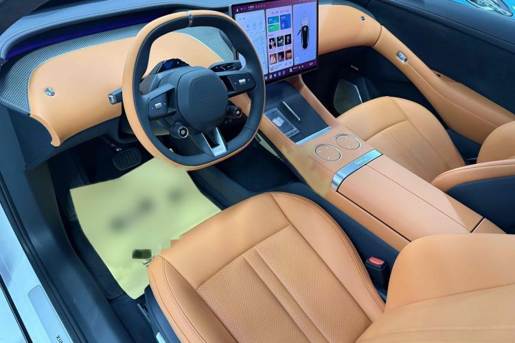 Used Xiaomi Auto YU7 2025 Ultra-Long Range High-Performance All-Wheel-Drive Max Edition Interior 5