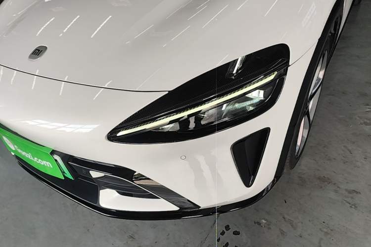 Used Xiaomi Auto YU7 2025 Ultra-Long Range High-Performance All-Wheel-Drive Max Edition Left Front Headlight