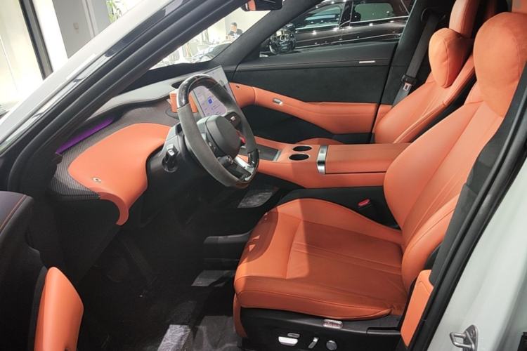 Used Xiaomi Auto YU7 2025 Ultra-Long Range High-Performance All-Wheel-Drive Max Edition Left Front Seat