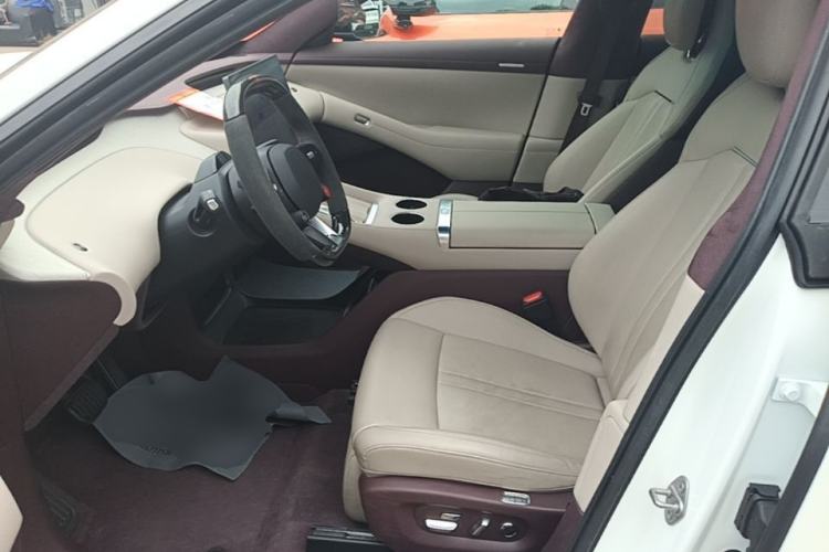 Used Xiaomi Auto YU7 2025 Ultra-Long Range High-Performance All-Wheel-Drive Max Edition Left Front Seat