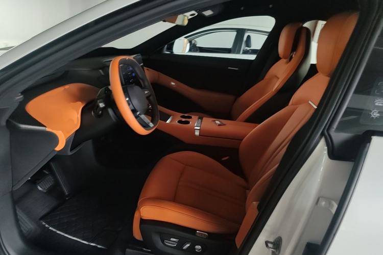 Used Xiaomi Auto YU7 2025 Ultra-Long Range High-Performance All-Wheel-Drive Max Edition Left Front Seat