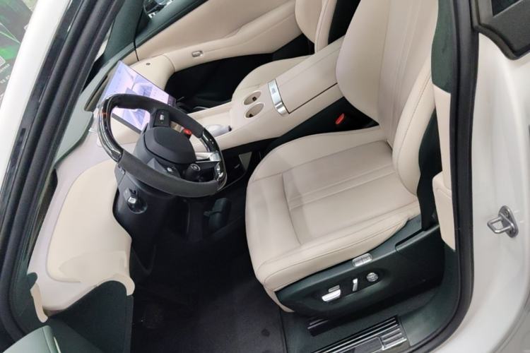 Used Xiaomi Auto YU7 2025 Ultra-Long Range High-Performance All-Wheel-Drive Max Edition Left Front Seat